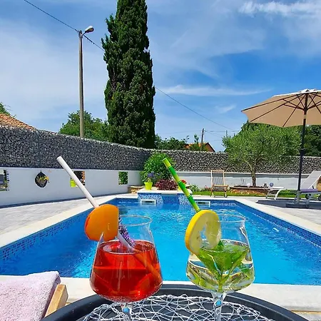 卡塔琳娜公寓 波雷奇