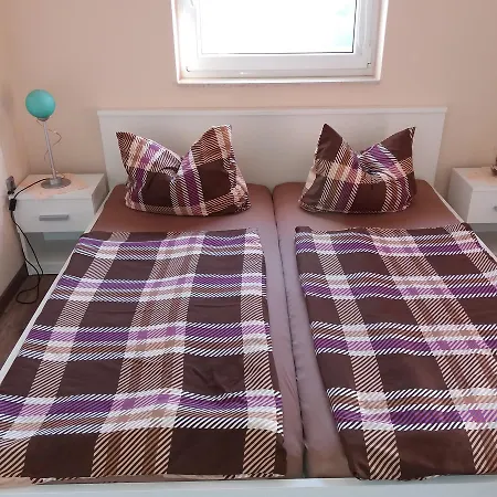 卡塔琳娜公寓 *